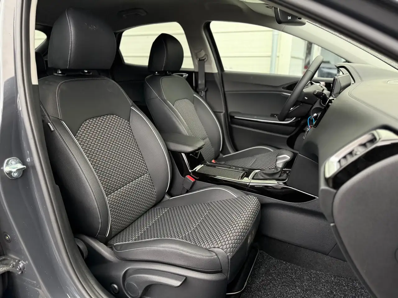 Kia XCeed Gold 1.6 T-GDi DCT Navi*Android Auto*Teilleder*... 4