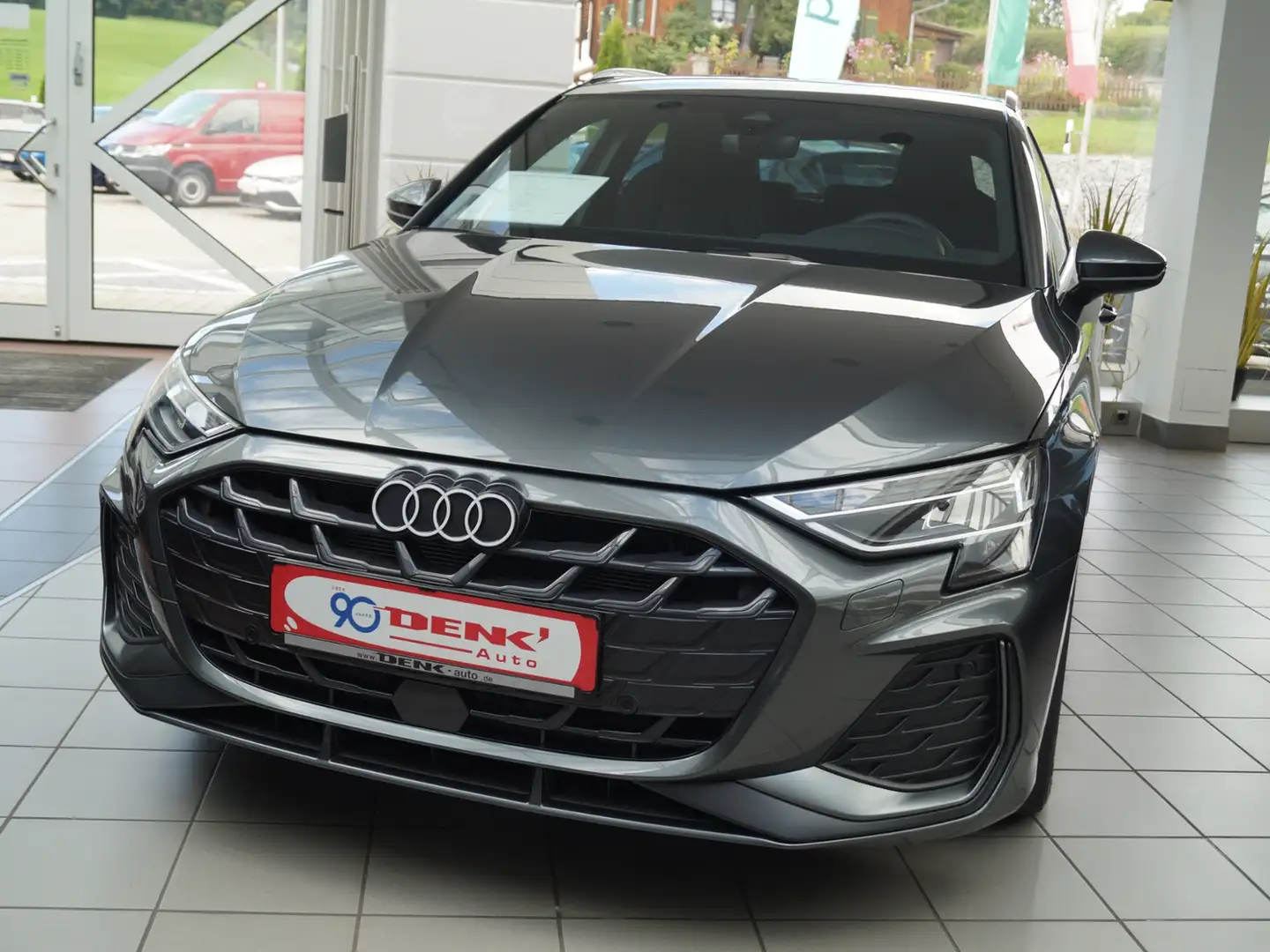 Audi A3 Sportback S line 35 1.5 TFSI*KAM*18Zoll* Grijs - 2