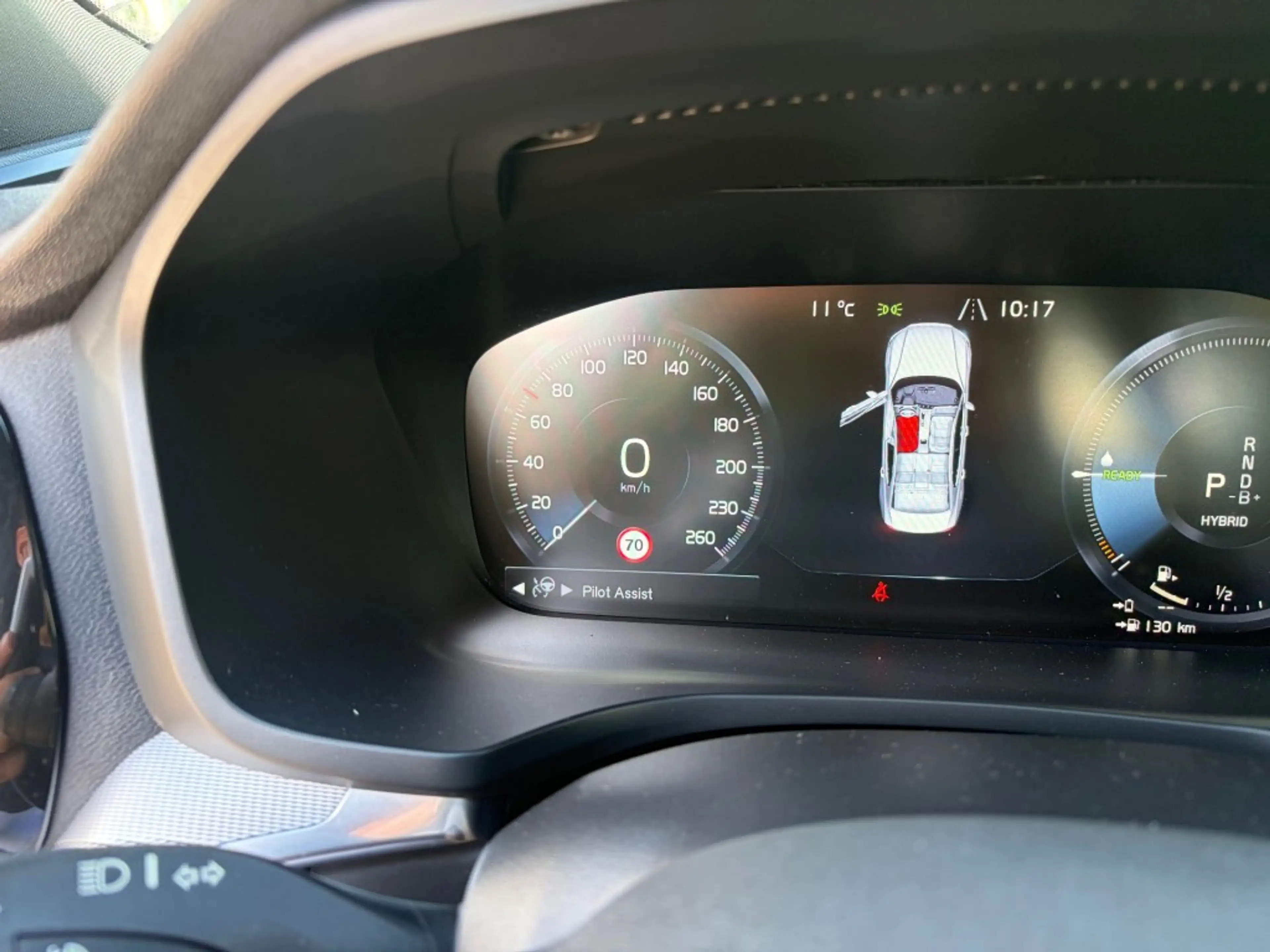 Volvo S60 T6 AWD R-Design Plug In Pilot Assist Adaptive Crui — photo 13