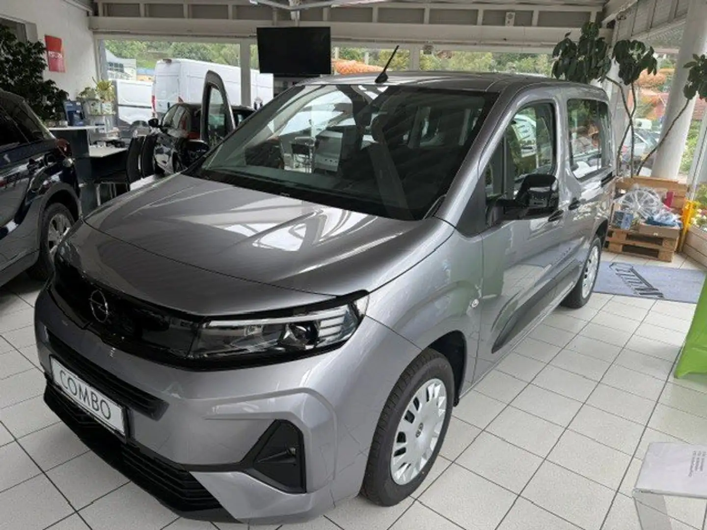 Opel Combo Life 1.2 Edition L Grau - 2