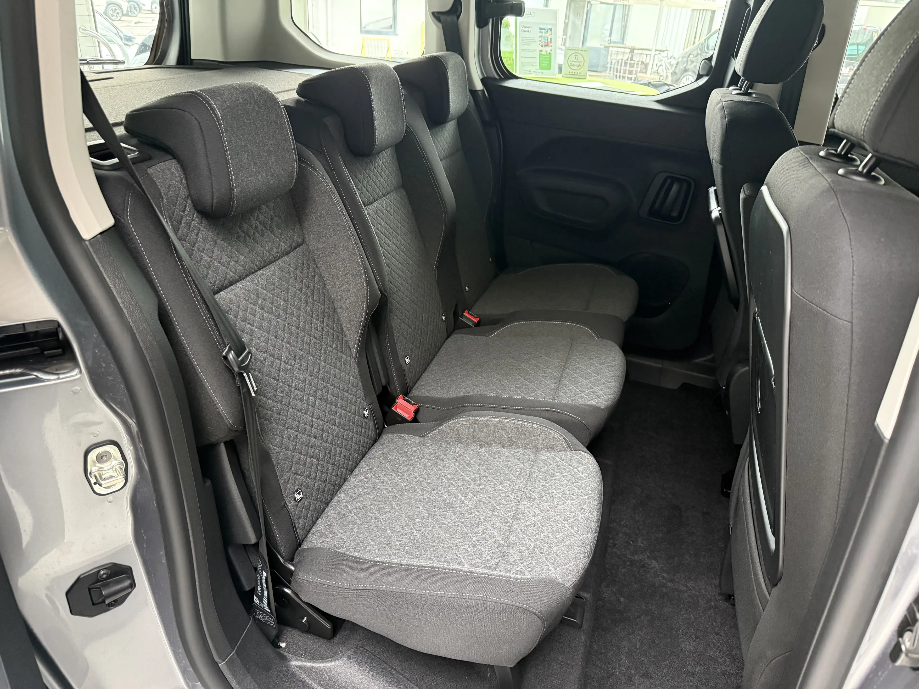 Opel Combo Life 1.2 Edition L — photo 13