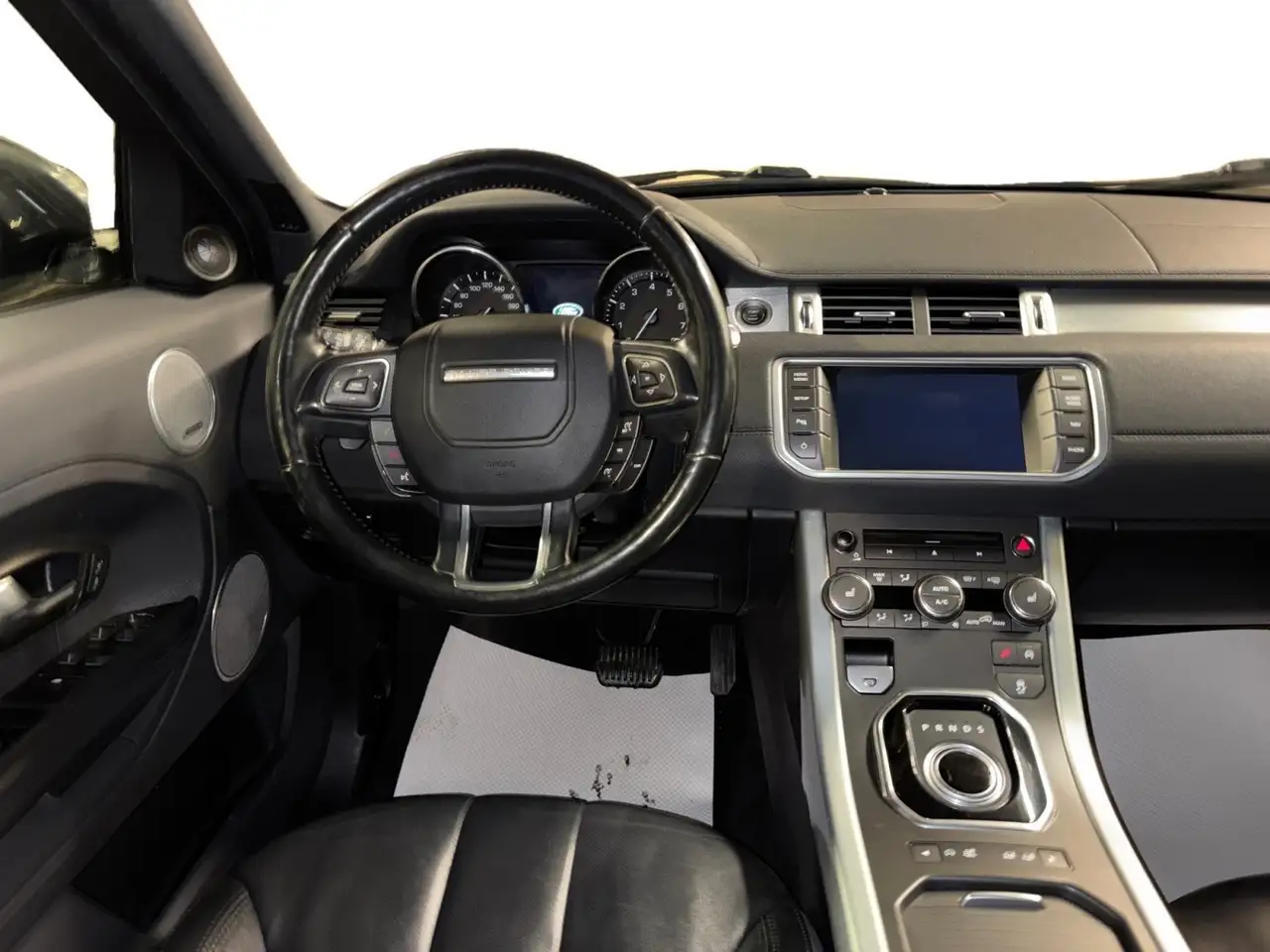 Land Rover Range Rover Evoque снимка Land Rover Range Rover Evoque