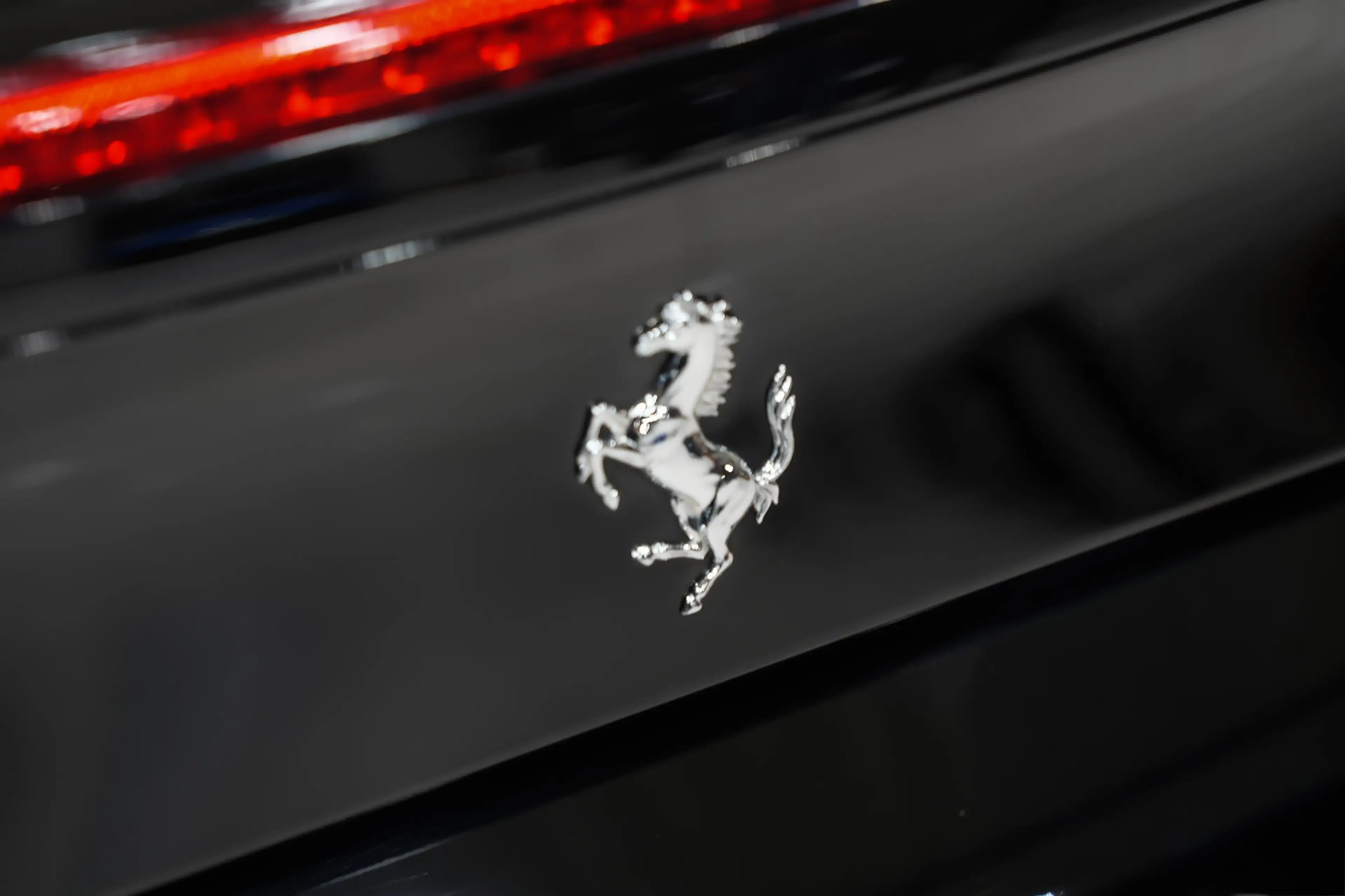 Ferrari 488 GTB*CARBON-LED*RACING-SEATS*JBL*1.HAND* — photo 12