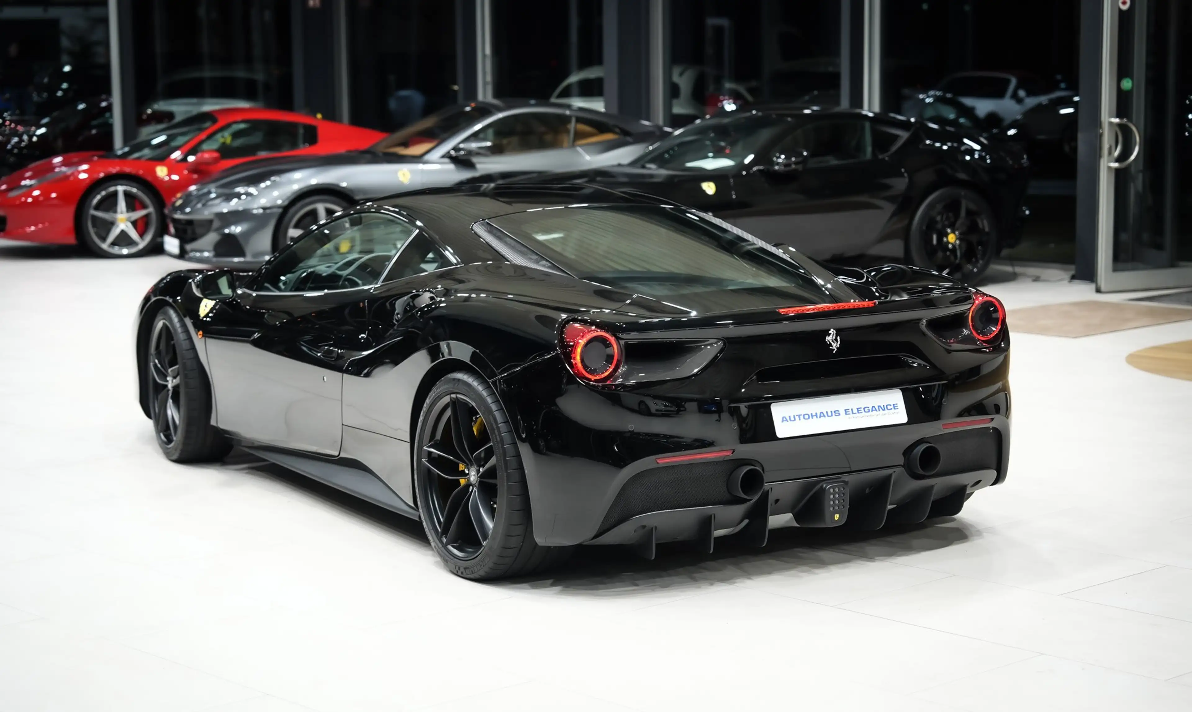 Ferrari 488 GTB*CARBON-LED*RACING-SEATS*JBL*1.HAND* — photo 9