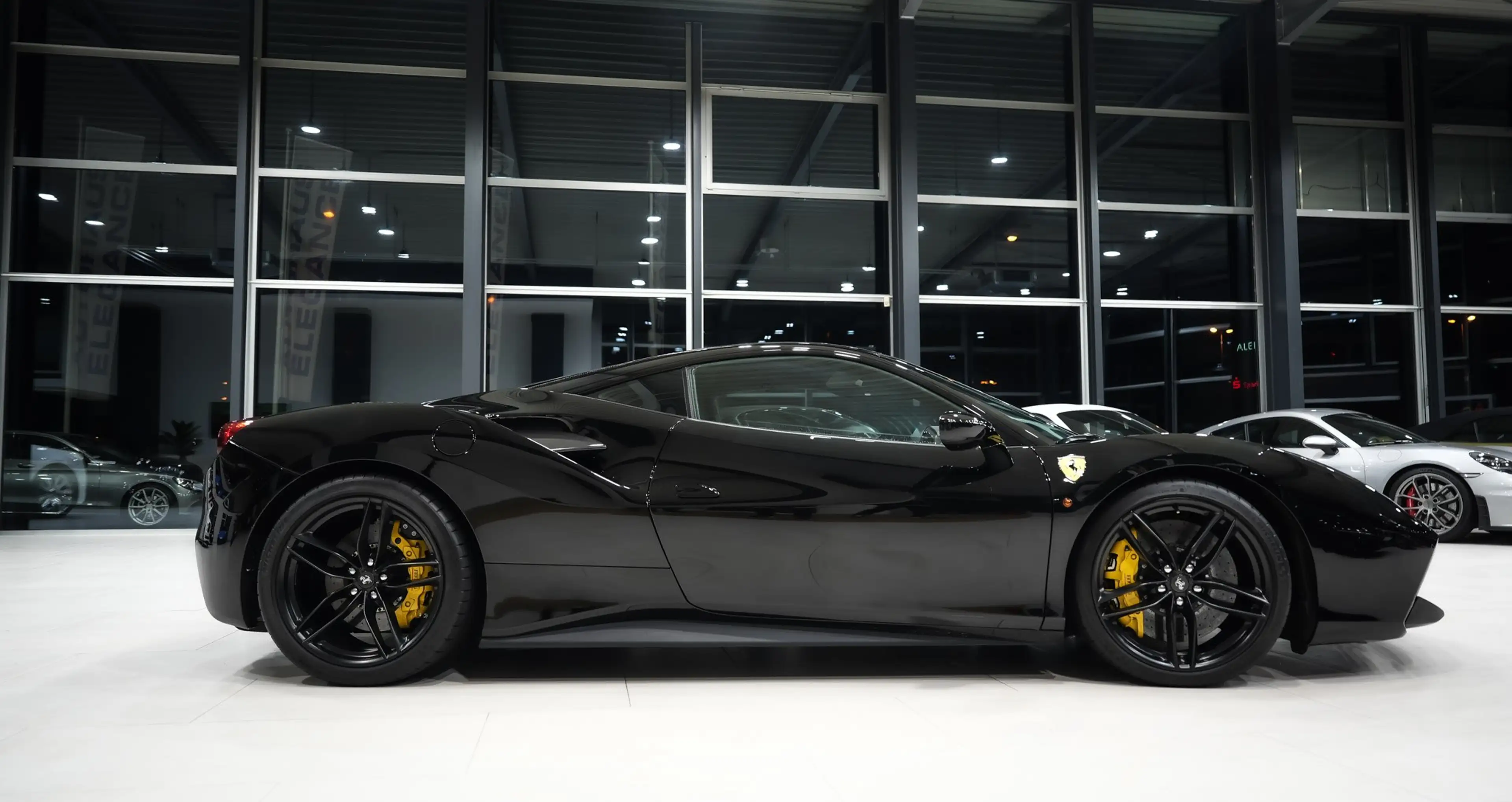 Ferrari 488 GTB*CARBON-LED*RACING-SEATS*JBL*1.HAND* — photo 7