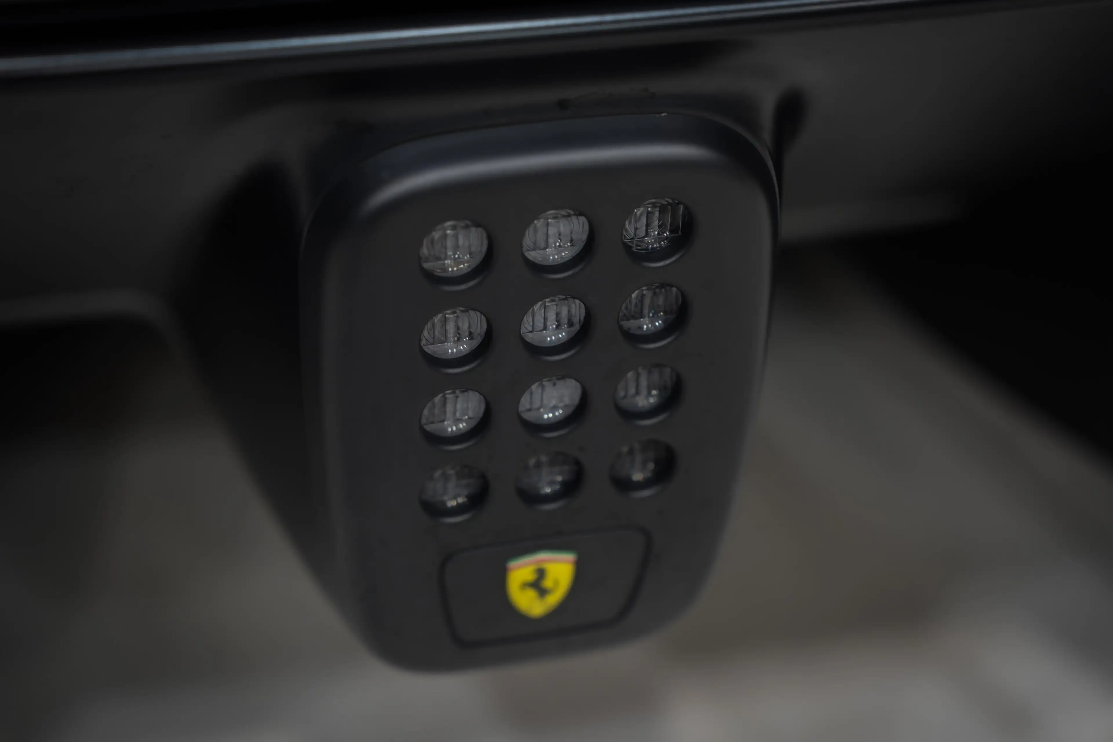 Ferrari 488 GTB*CARBON-LED*RACING-SEATS*JBL*1.HAND* — photo 14