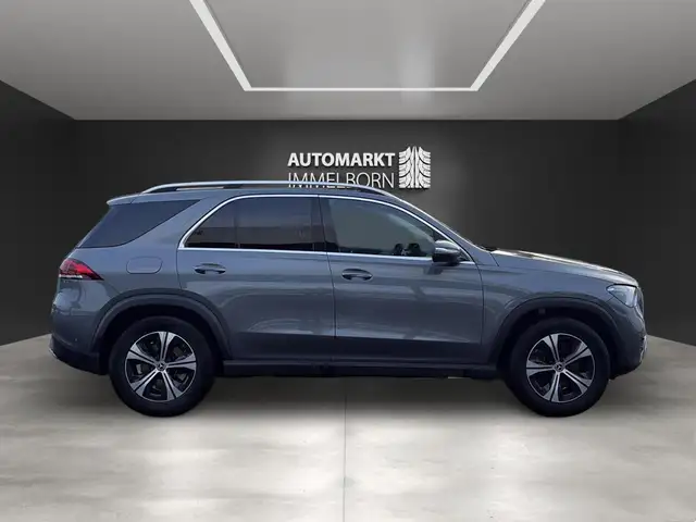 Mercedes-Benz GLE view 11