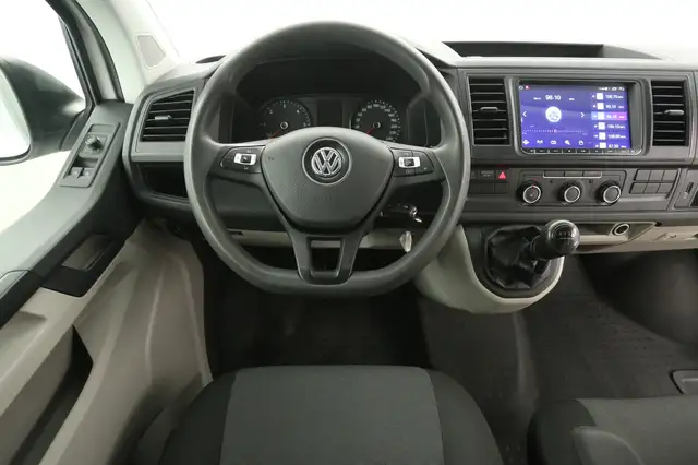 Volkswagen Transporter view 2
