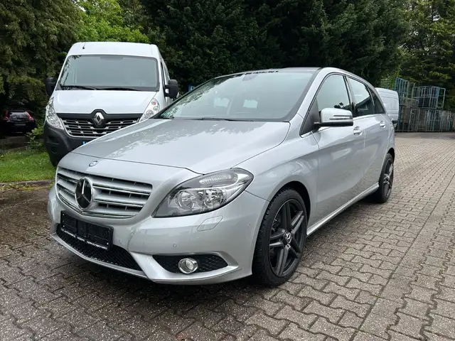 Mercedes-Benz B 180 Style