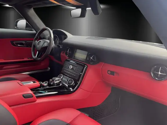 Mercedes-Benz Amg GT view 11