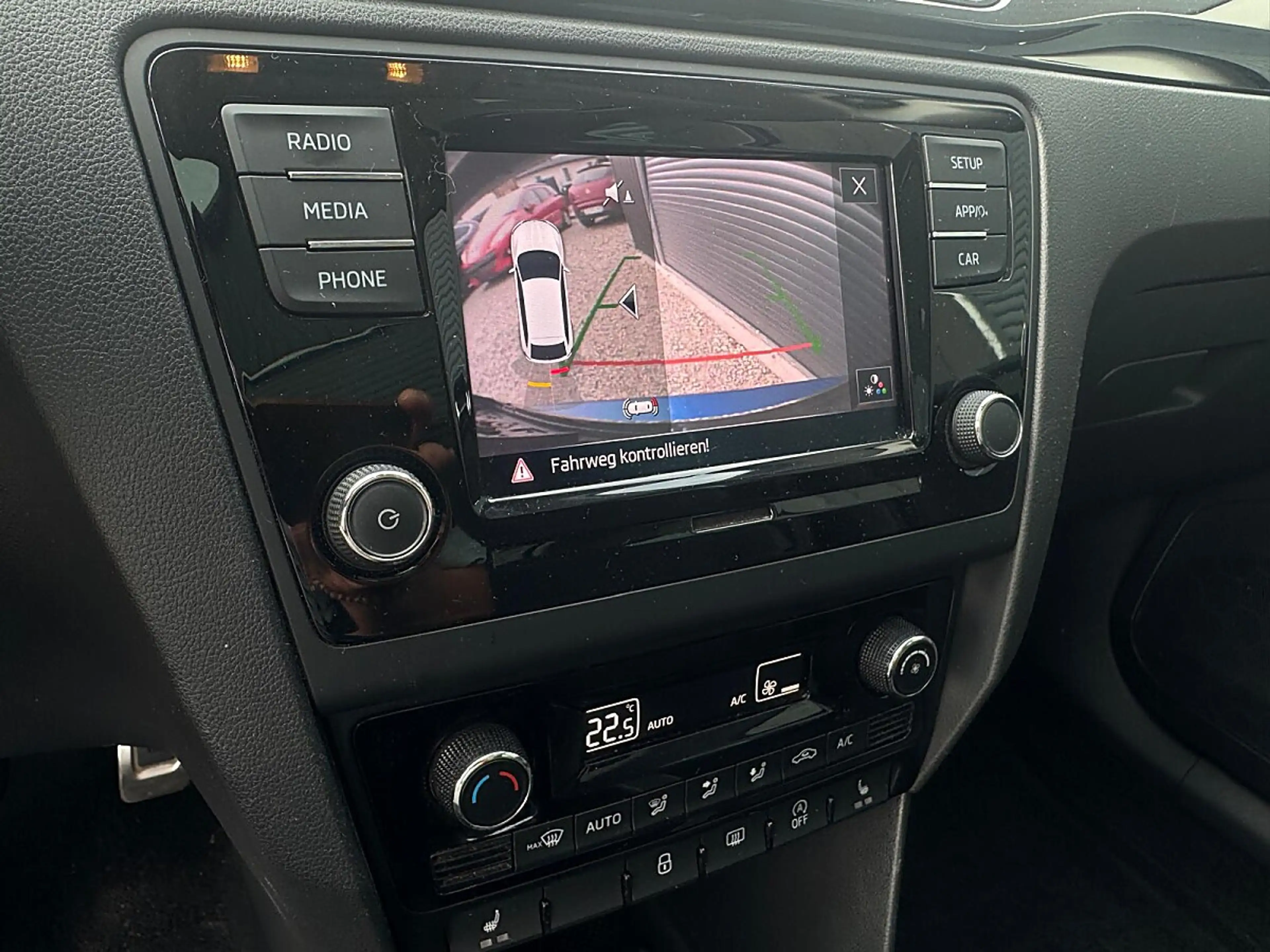 Skoda Rapid/Spaceback Rapid Spaceback 1,0 TSI Sport — photo 10