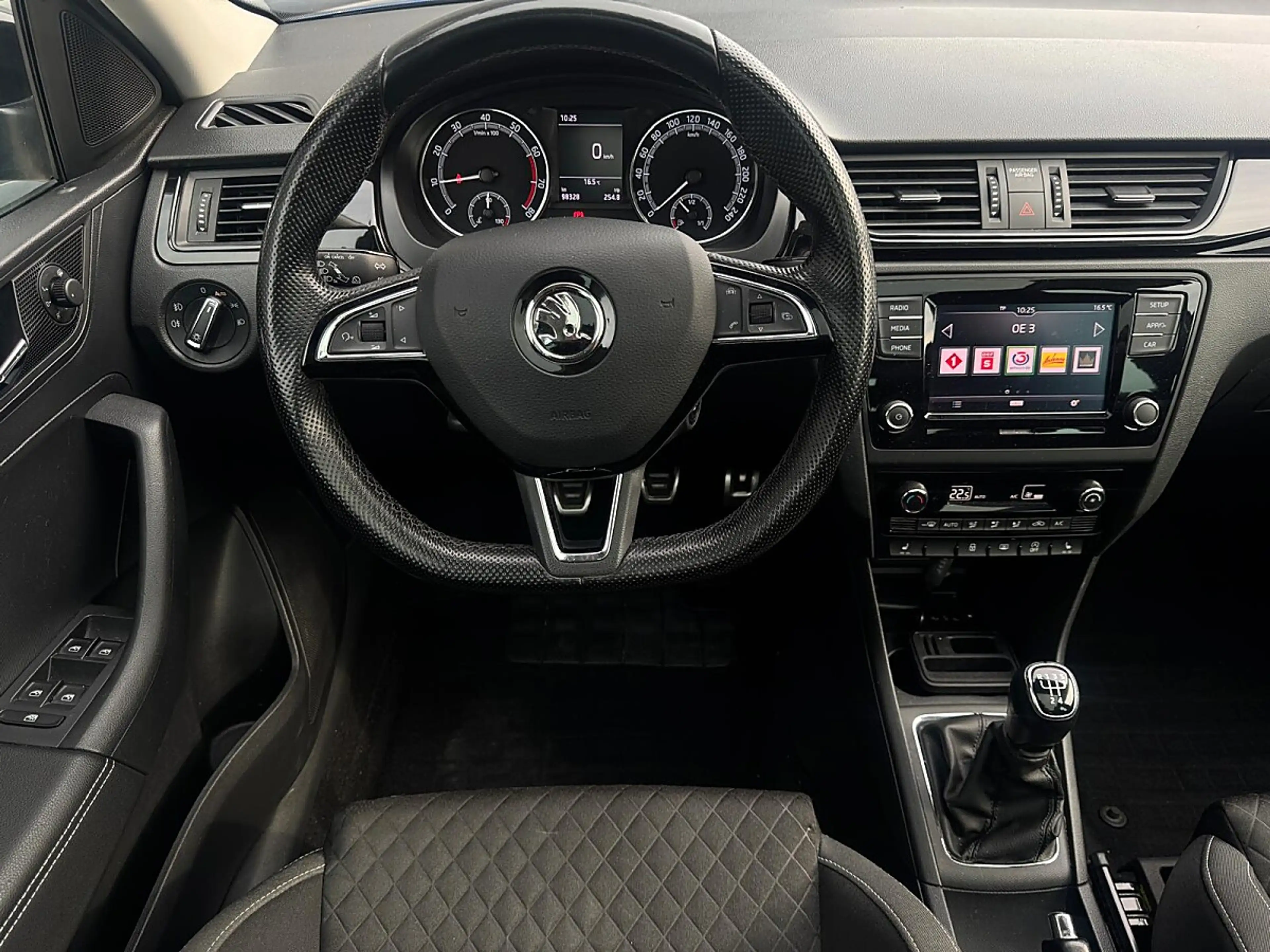 Skoda Rapid/Spaceback Rapid Spaceback 1,0 TSI Sport — photo 9