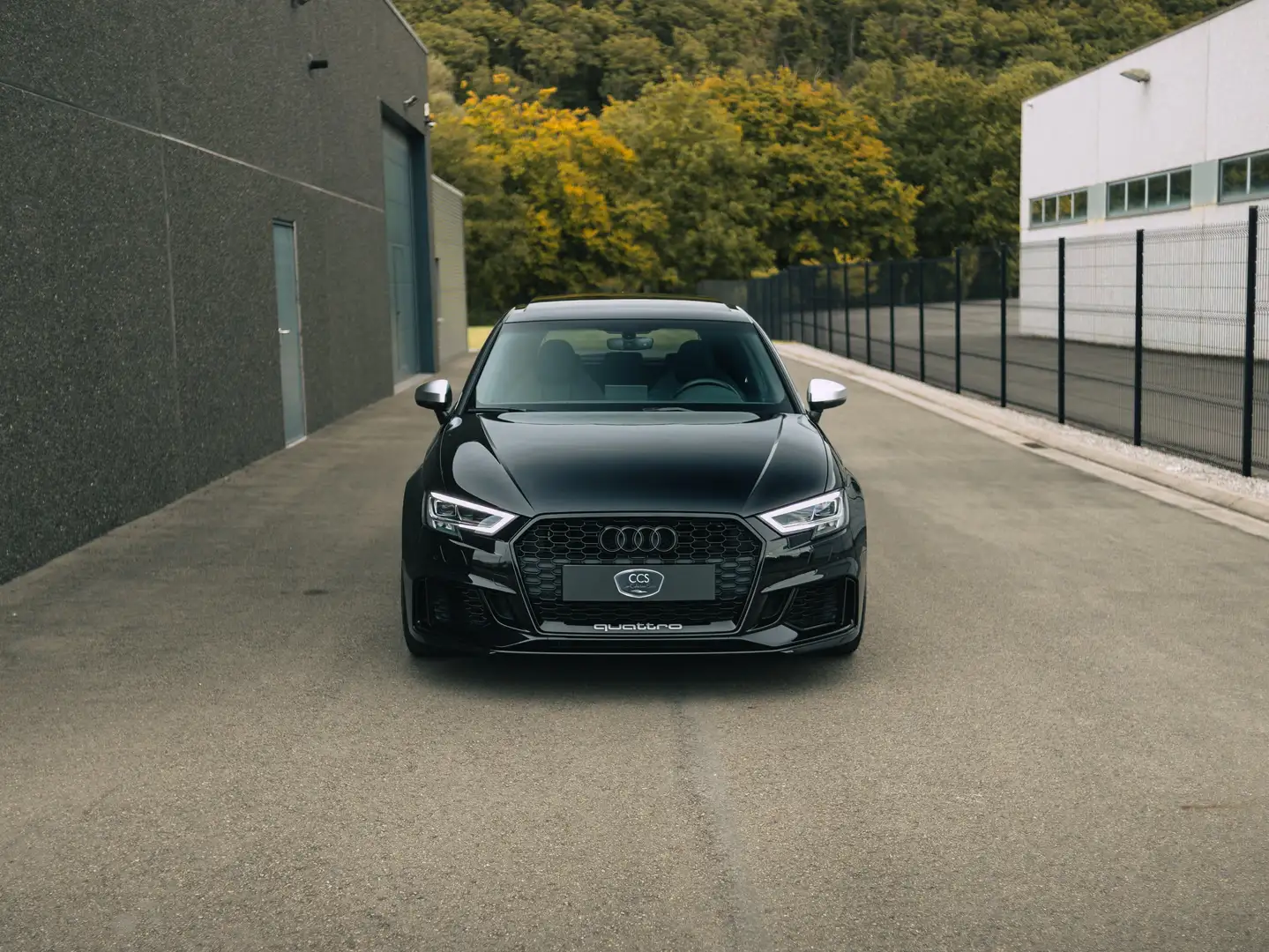 Audi RS3 Belgian car/ 2 owners/ Perfect conditions Zwart - 2