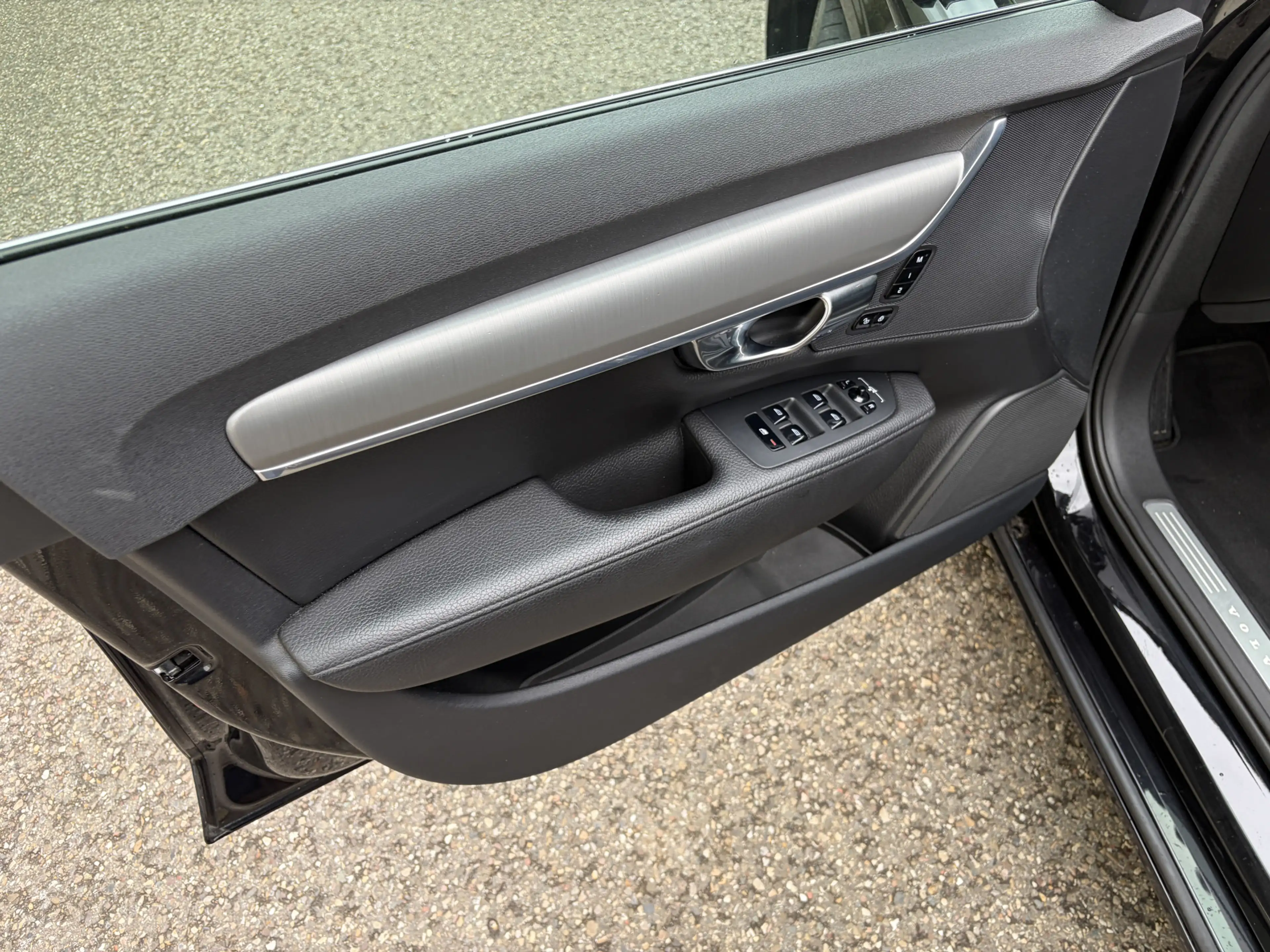 Volvo S90 2.0 T4 R-Design / AUTOMAAT / LEER / MEMORY / 167dk — photo 6