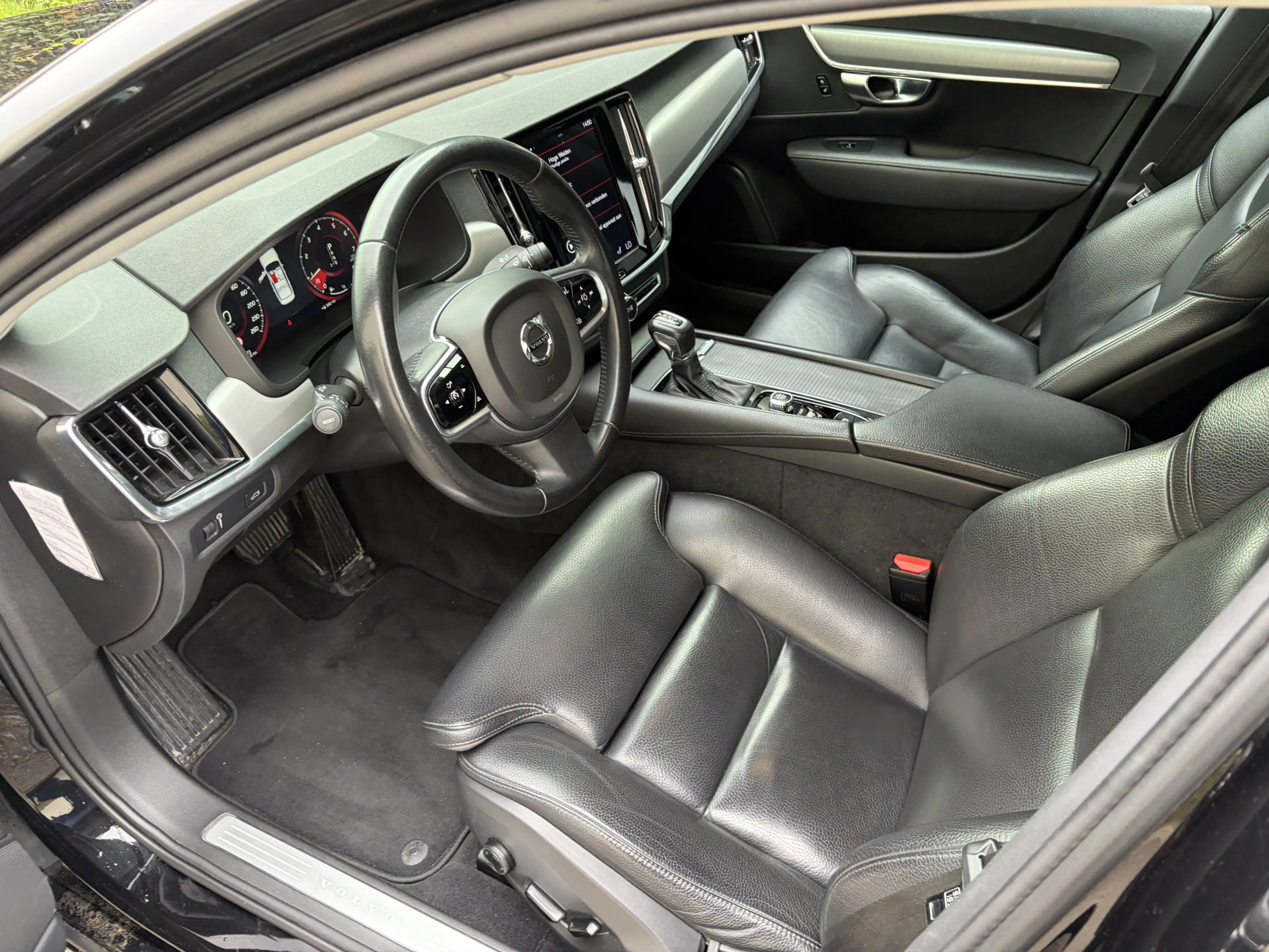 Volvo S90 2.0 T4 R-Design / AUTOMAAT / LEER / MEMORY / 167dk — photo 5