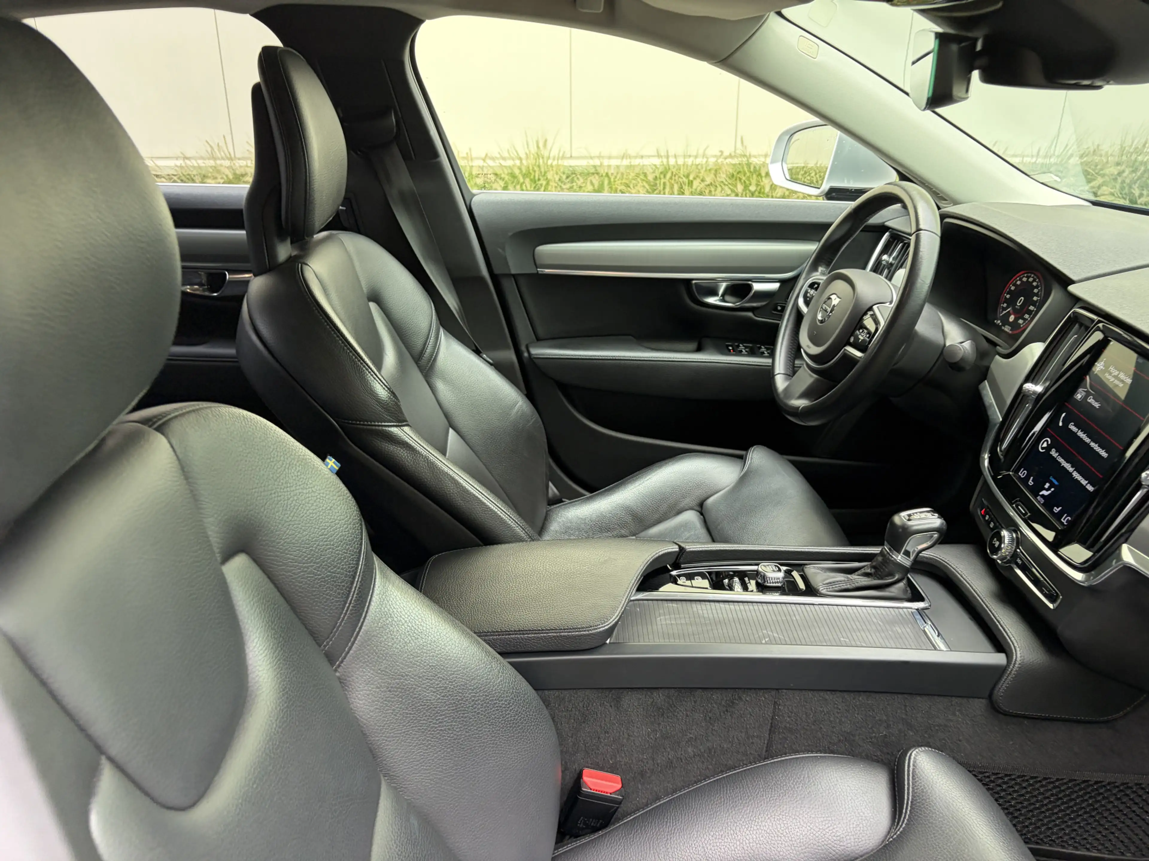 Volvo S90 2.0 T4 R-Design / AUTOMAAT / LEER / MEMORY / 167dk — photo 23