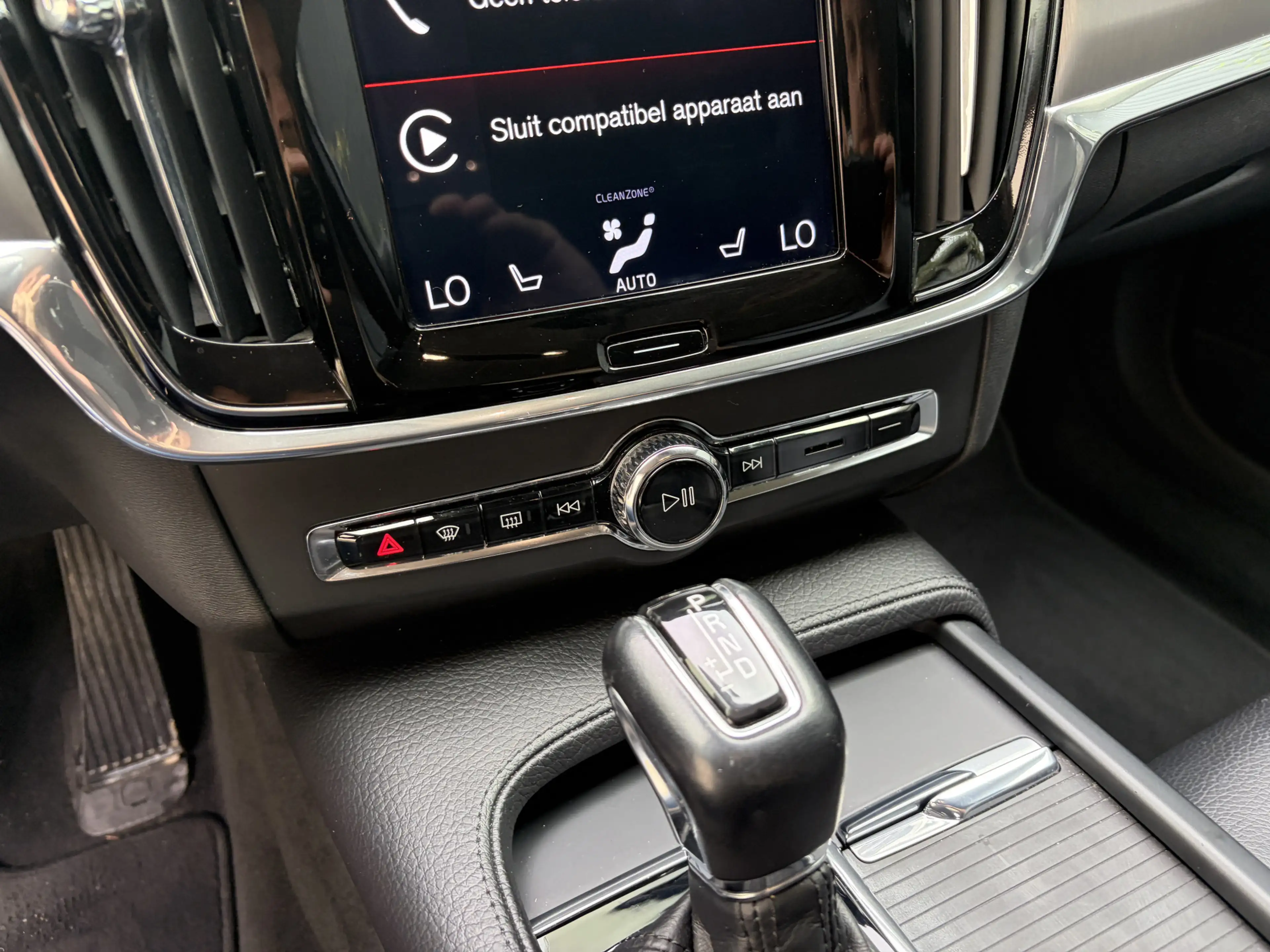 Volvo S90 2.0 T4 R-Design / AUTOMAAT / LEER / MEMORY / 167dk — photo 12