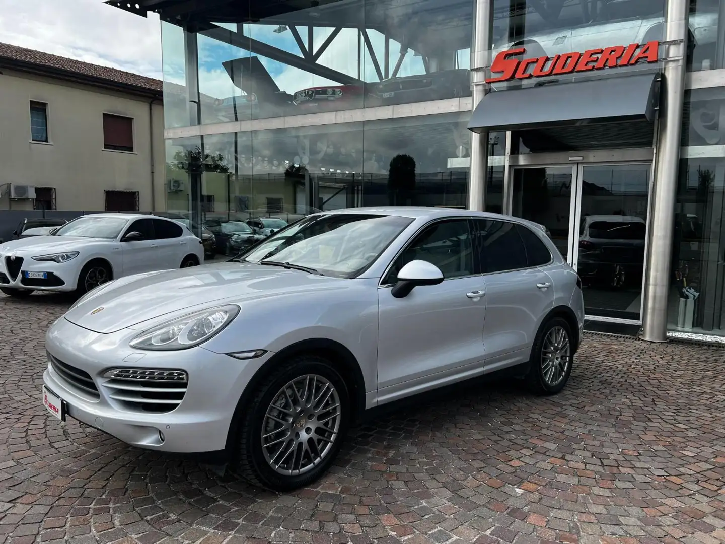 Porsche Cayenne 3.0 Diesel - GANCIO TRAINO ELETTRICO - PASM Stříbrná - 2