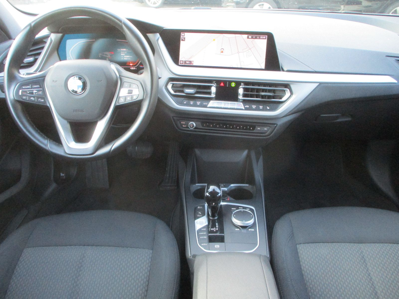 BMW 118 d NAVI HEAD SPURH LED AHK SITZH TEMP PDC — photo 3