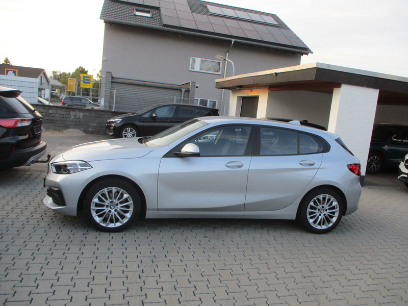 BMW 118 d NAVI HEAD SPURH LED AHK SITZH TEMP PDC — photo 18