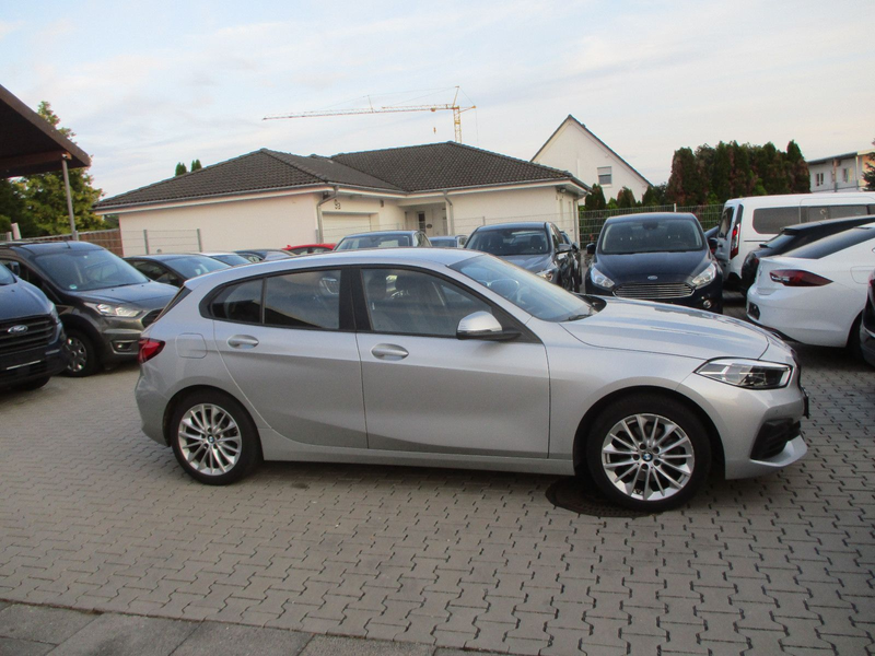 BMW 118 d NAVI HEAD SPURH LED AHK SITZH TEMP PDC — photo 17