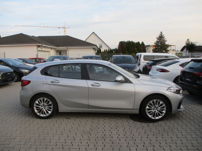BMW 118 d NAVI HEAD SPURH LED AHK SITZH TEMP PDC — photo 6