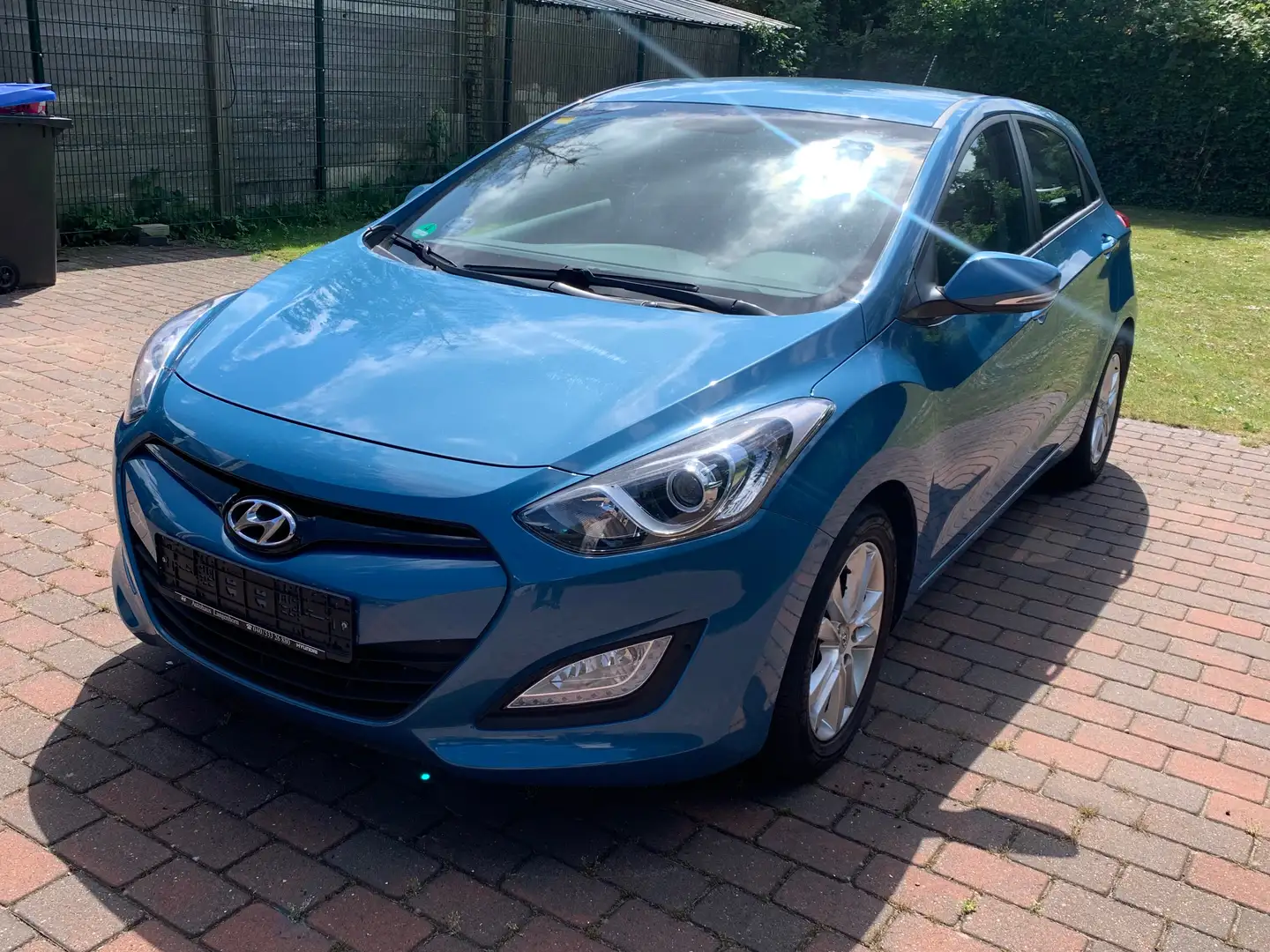 Hyundai i30 Edition Blau - 1
