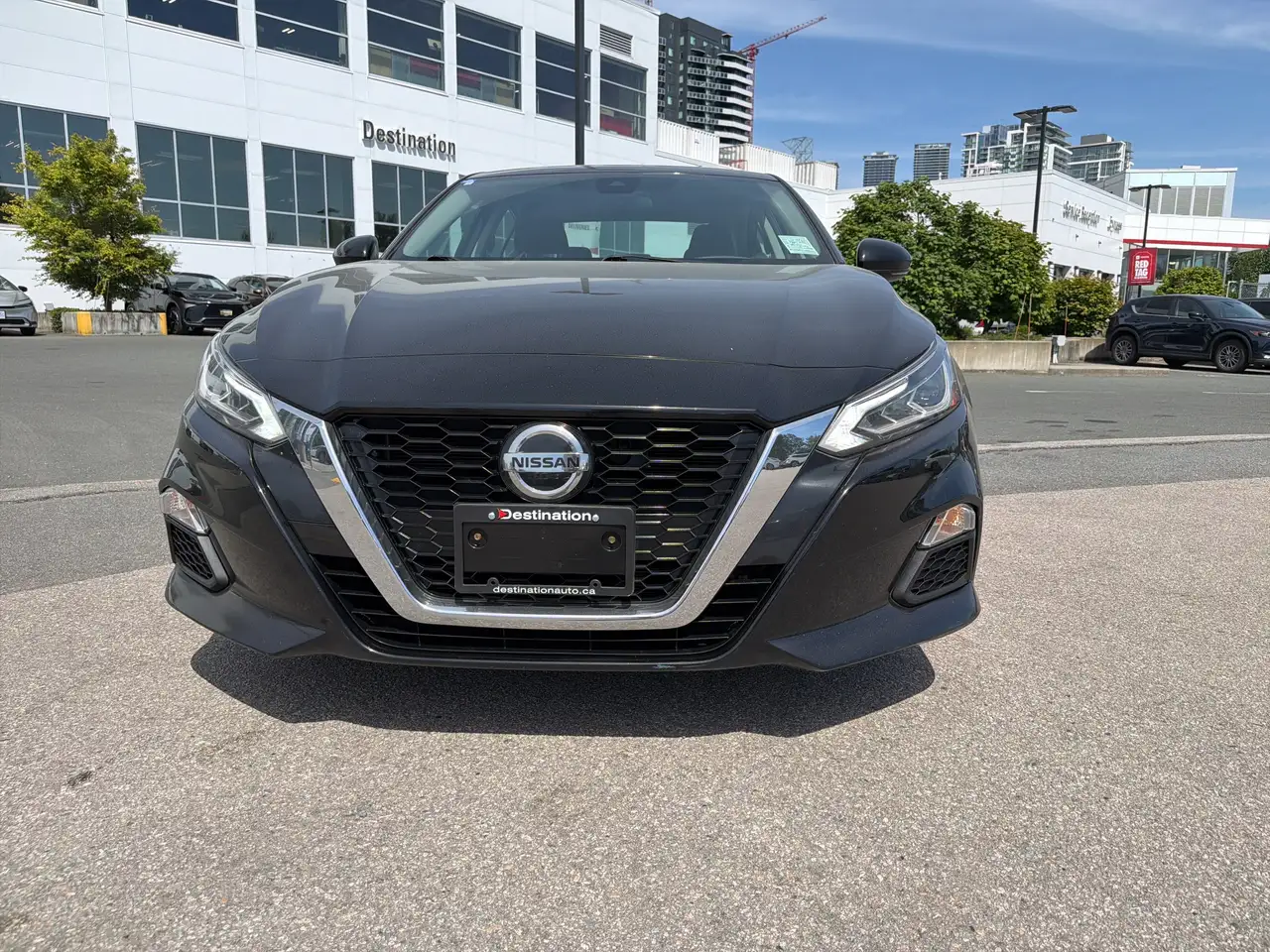 Nissan Altima снимка Nissan Altima
