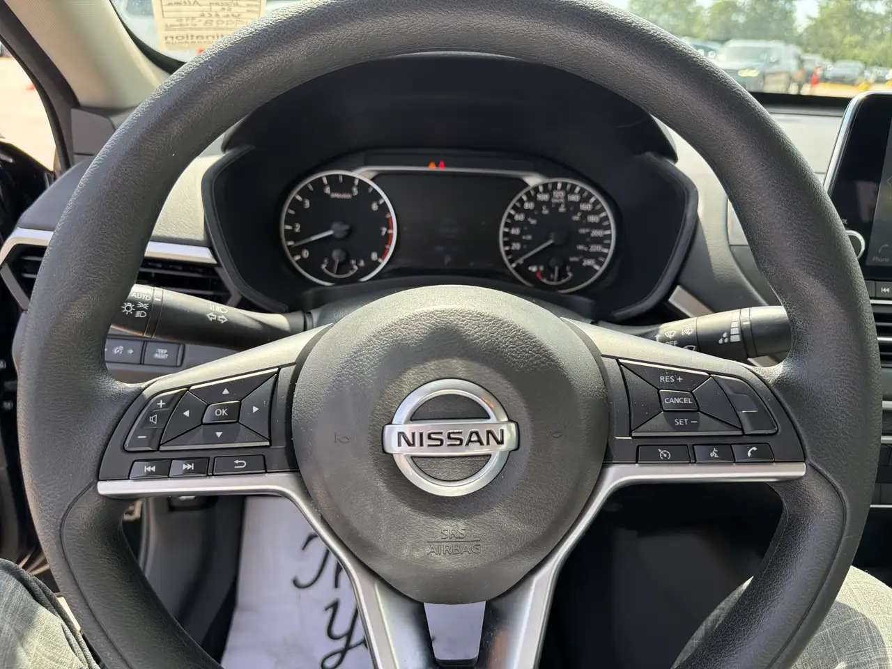 Nissan Altima снимка Nissan Altima
