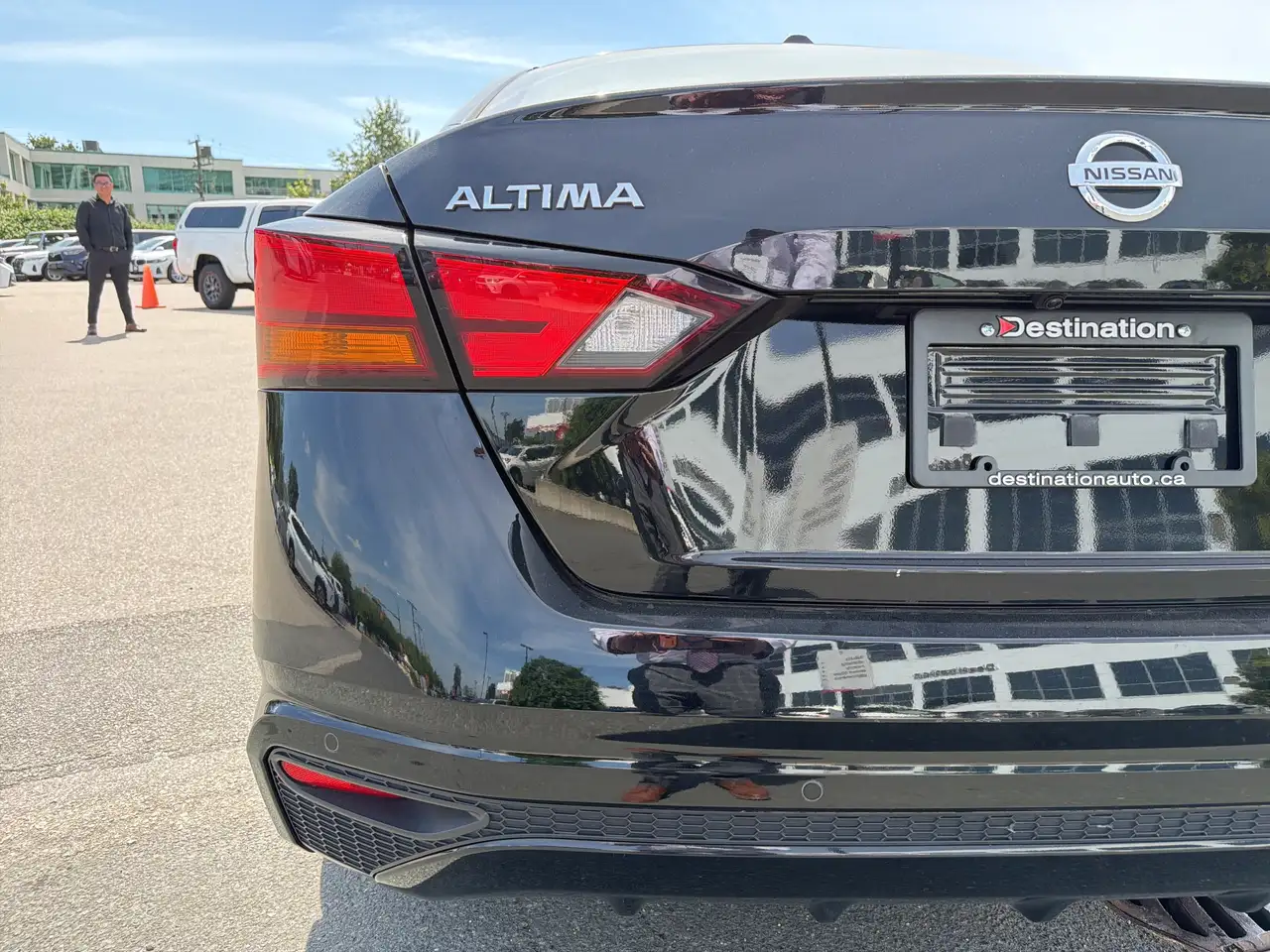 Nissan Altima снимка Nissan Altima