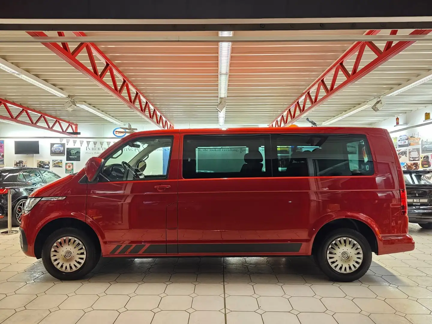 Volkswagen T6.1 Caravelle Caravelle Comfortline lang Rot - 1