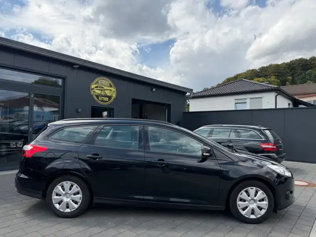 Ford Focus view 7