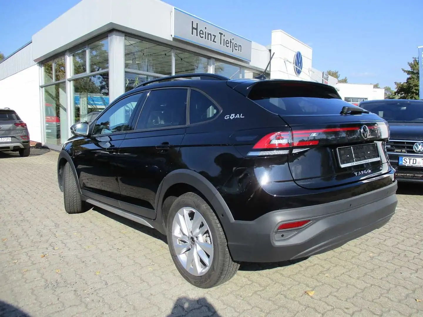 Volkswagen Taigo 1.0 TSI OPF DSG Goal Schwarz - 2