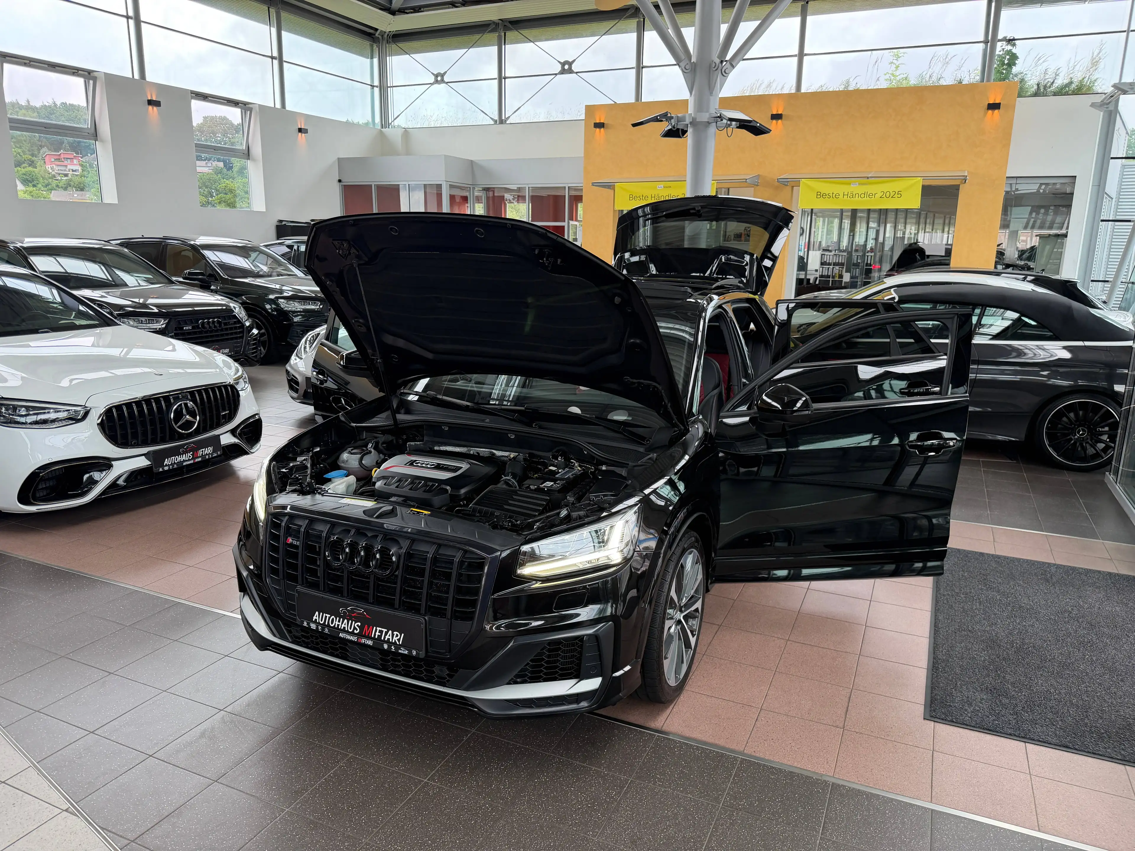 Audi SQ2 2.0 TFSI Black Pano Virtual B&O Keyless ACC 19" — photo 2