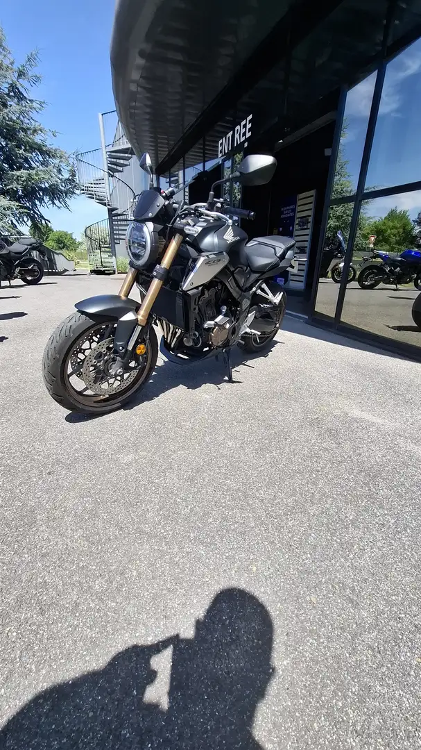 Honda CB 650 Gris - 2