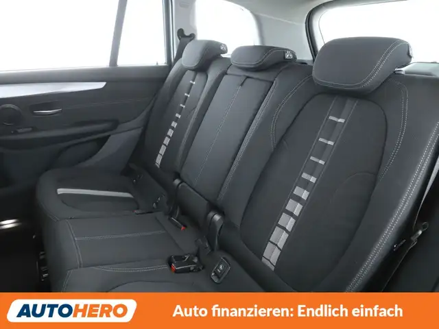 BMW 2 Series view 14