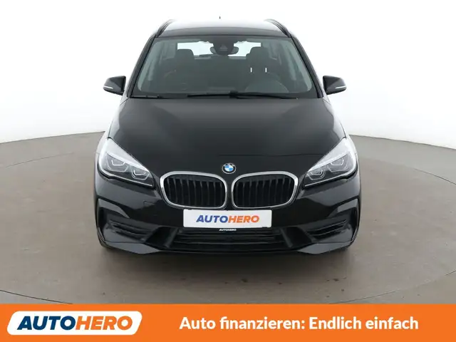 BMW 2 Series view 9