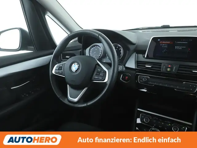 BMW 2 Series view 13