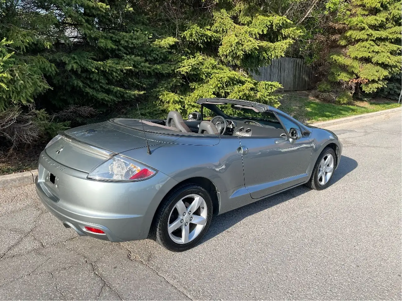 Mitsubishi Eclipse снимка Mitsubishi Eclipse