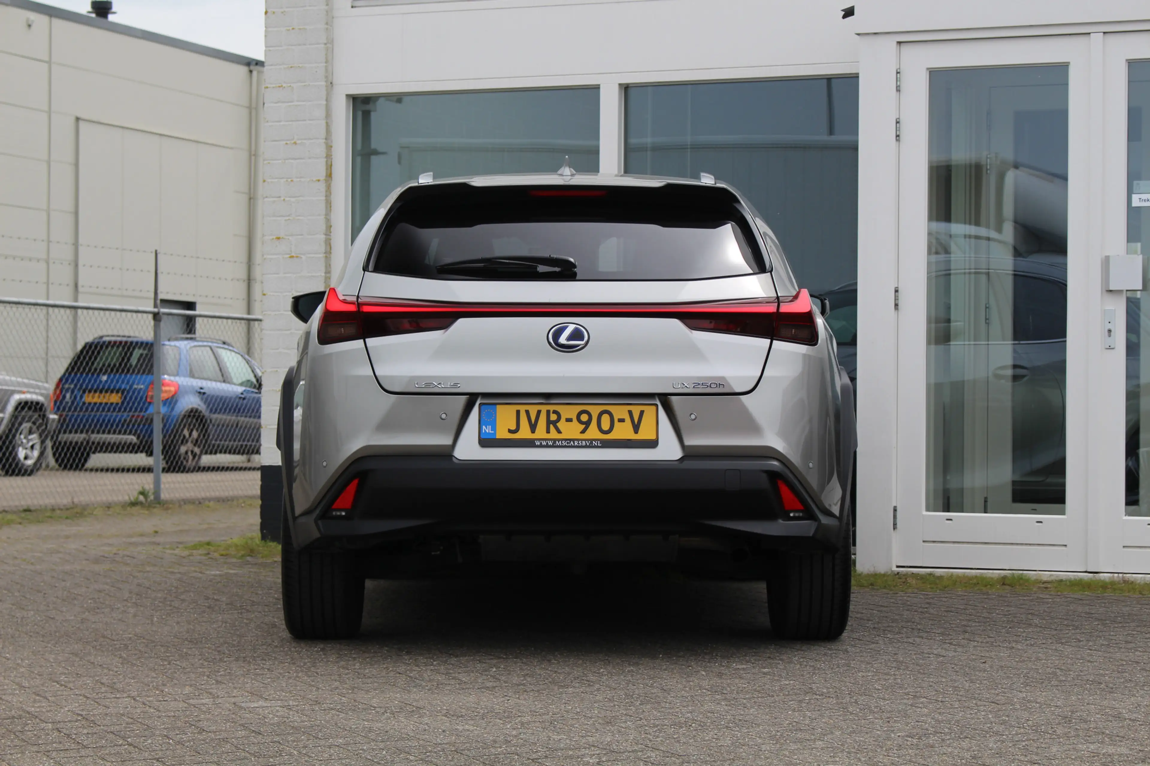 Lexus UX 250h Hybride Business+ Line I Carplay I Camera I Sensor — photo 4