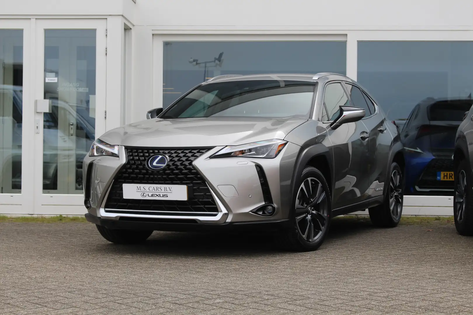 lexus ux