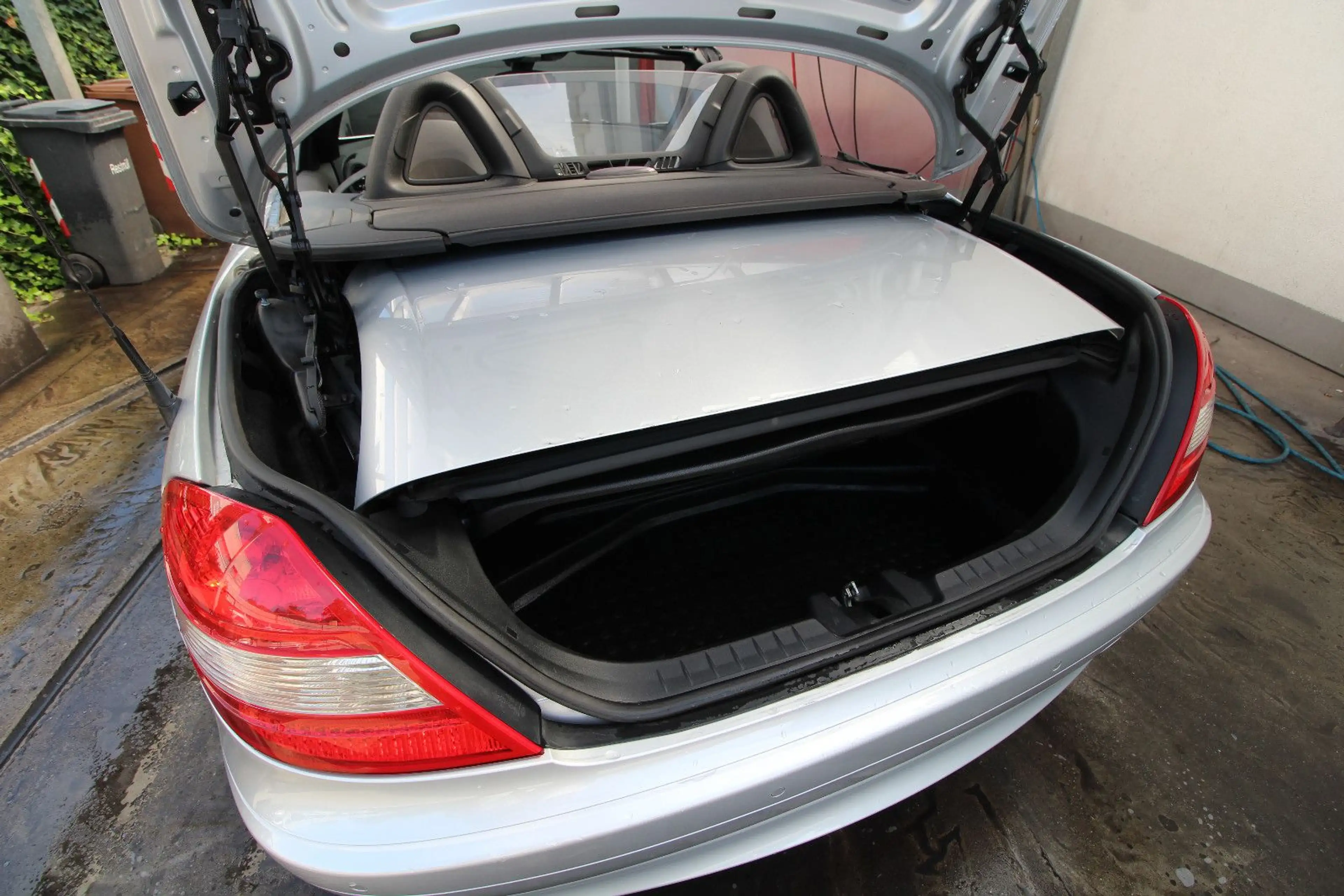 Mercedes-Benz SLK 200 Kompressor~Designo~Airscarf~Xenon~PDC~ — photo 13