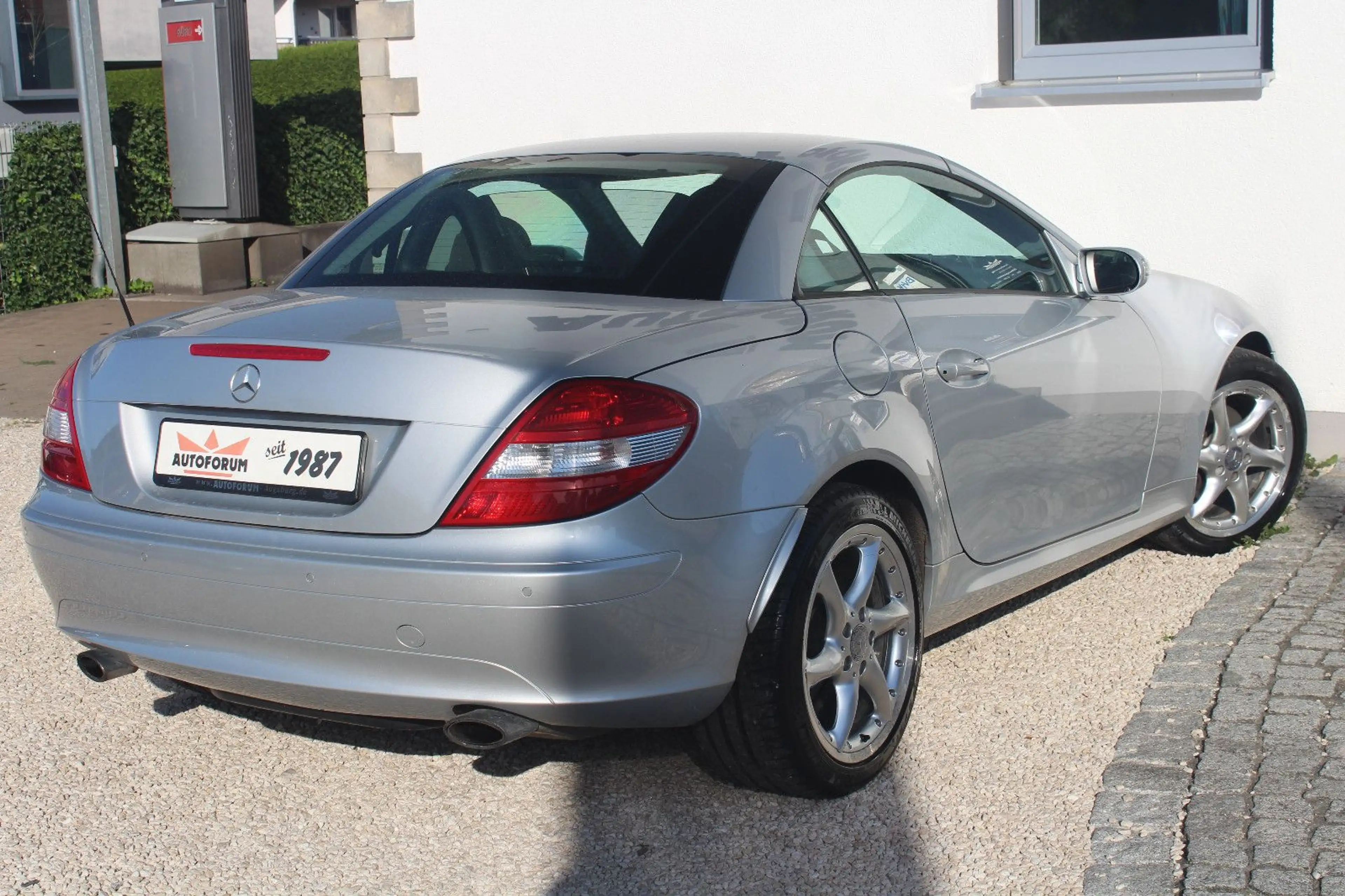Mercedes-Benz SLK 200 Kompressor~Designo~Airscarf~Xenon~PDC~ — photo 8