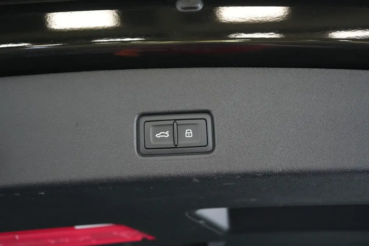 Audi Q4 45 Corporate S-Line LEDER/STOF LED GPS PDC CAM, миниатюра 22