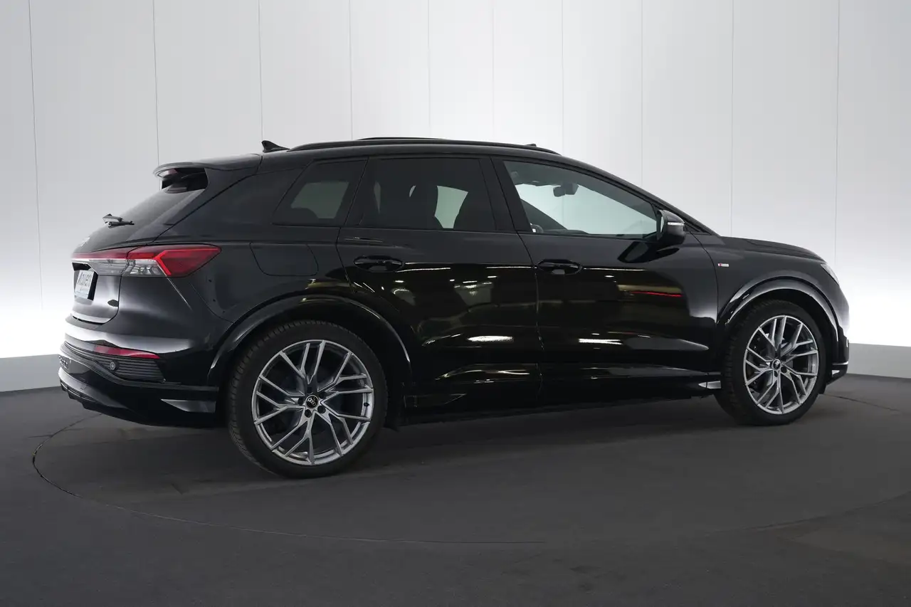 Audi Q4 45 Corporate S-Line LEDER/STOF LED GPS PDC CAM, миниатюра 6