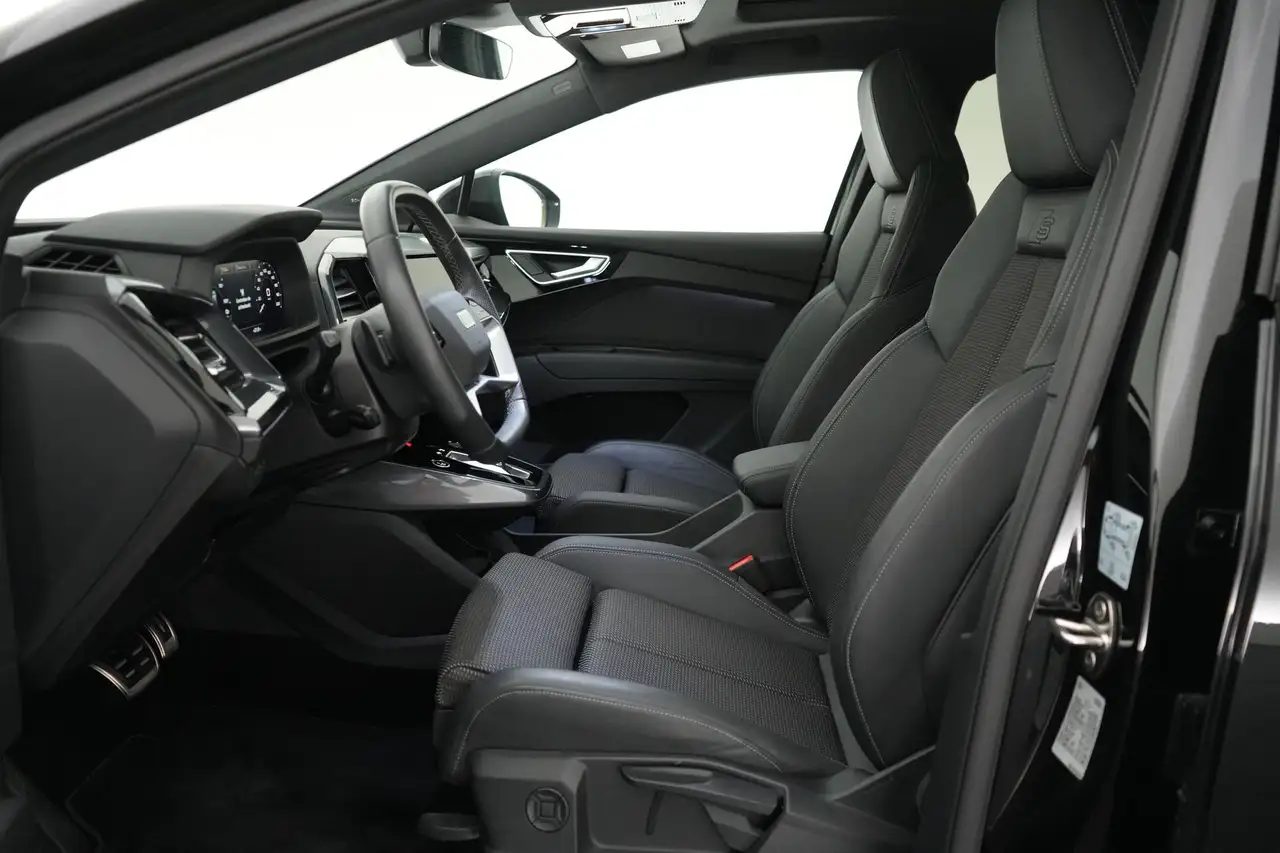 Audi Q4 45 Corporate S-Line LEDER/STOF LED GPS PDC CAM, миниатюра 17