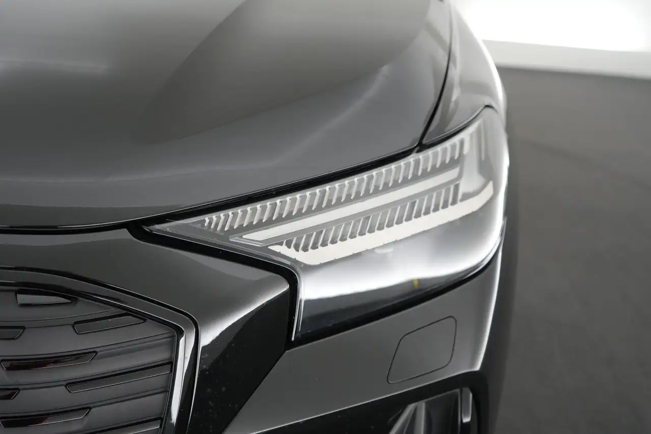 Audi Q4 45 Corporate S-Line LEDER/STOF LED GPS PDC CAM, миниатюра 18