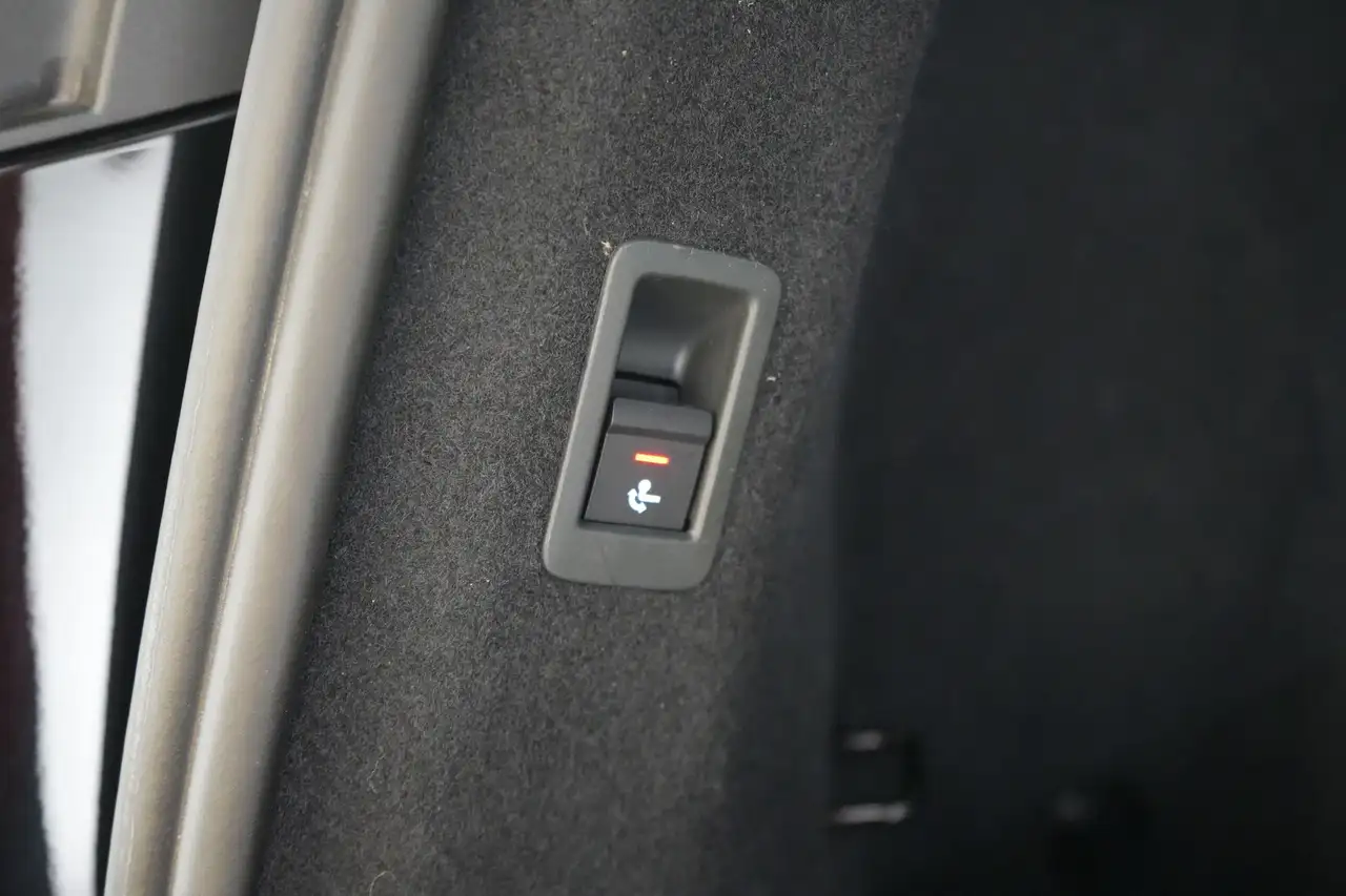 Audi Q4 45 Corporate S-Line LEDER/STOF LED GPS PDC CAM, миниатюра 23