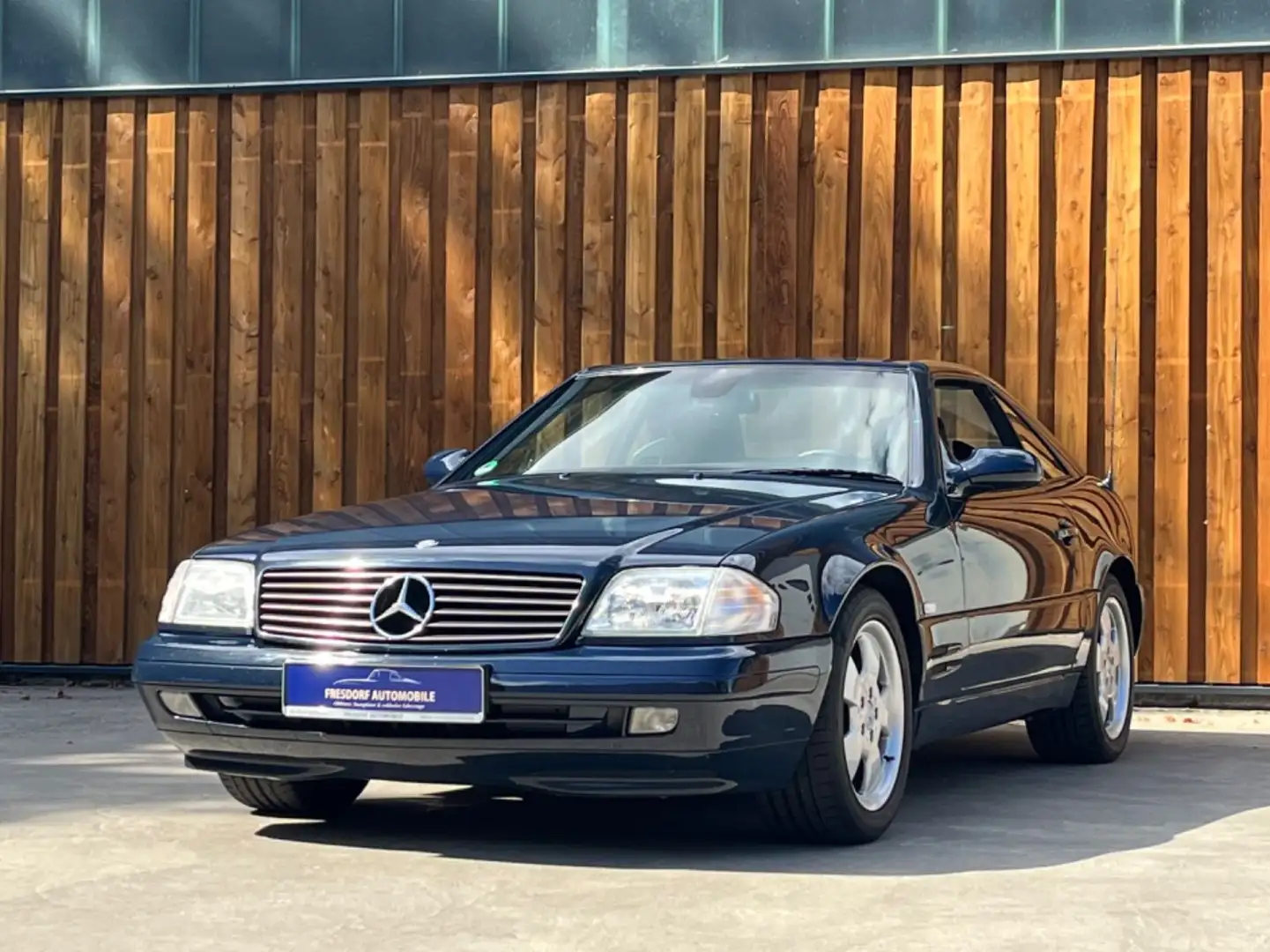 Mercedes-Benz SL 320 R129, nur 112.000 Km, sehr gepflegt! Blau - 1