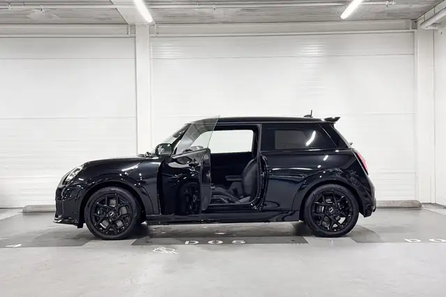 MINI Hatch view 3